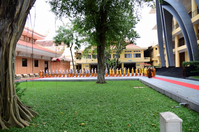 Lễ truyền giới Sa di Phương Trượng